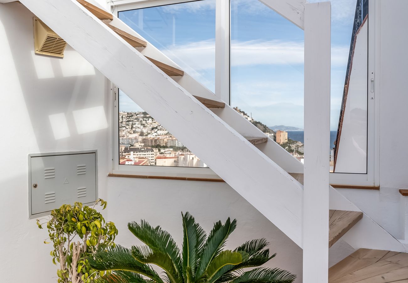 Townhouse in Almuñecar - Breathtaking 360-degree view & Near to the beach