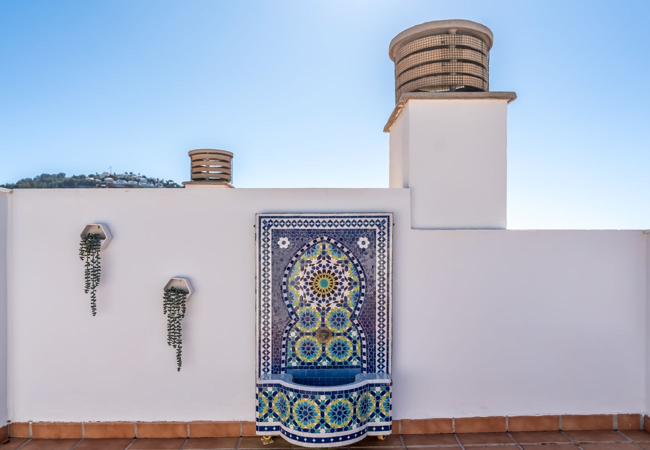Apartment in La Herradura - Large Terrace & Sea Views, Near the Beach