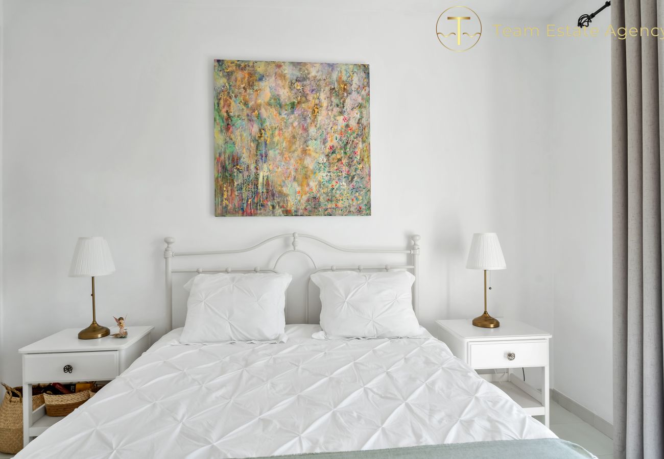Townhouse in Nerja - Chic Retreat w/ Big Garden, Near Burriana Beach