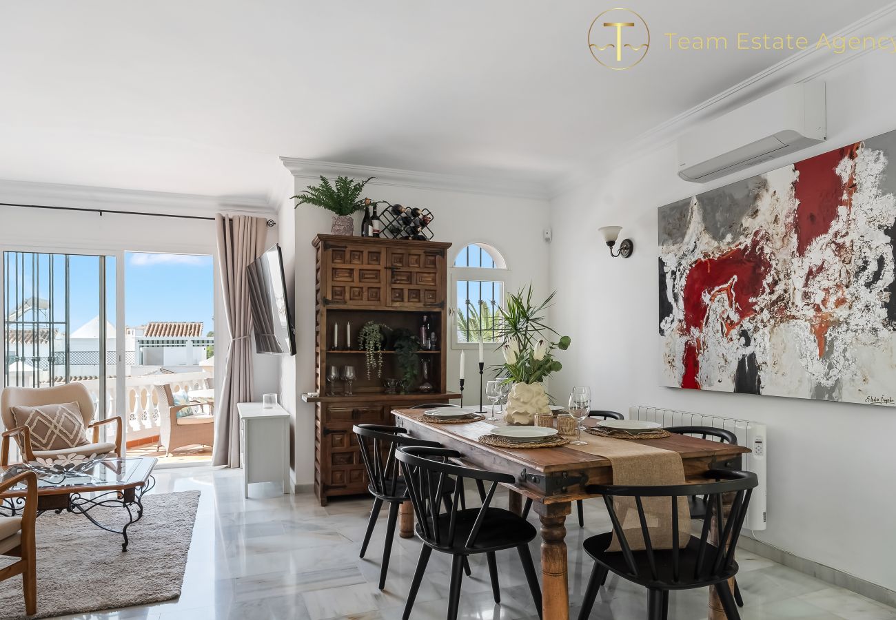 Townhouse in Nerja - Chic Retreat w/ Big Garden, Near Burriana Beach