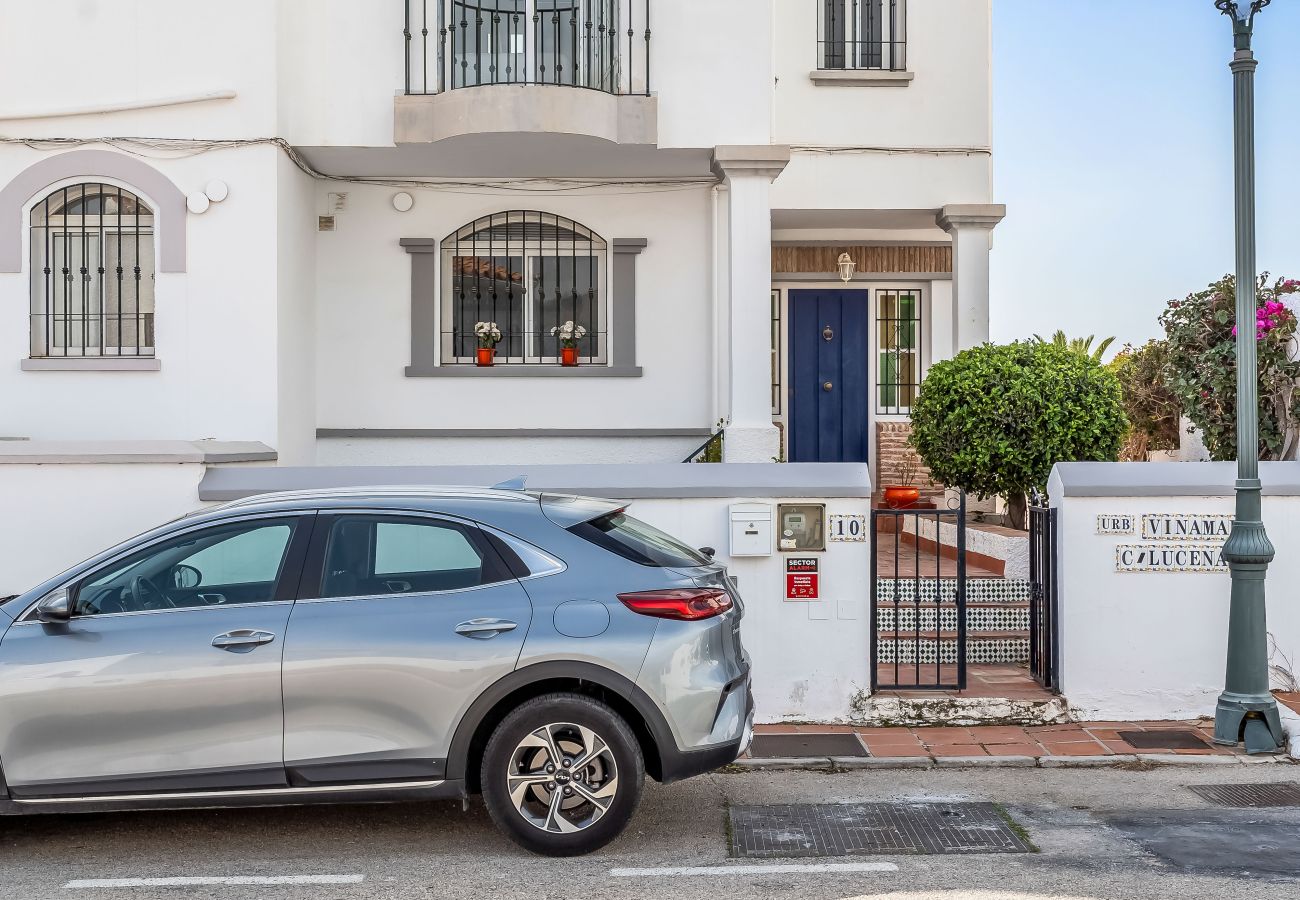 Townhouse in Nerja - Chic Retreat w/ Big Garden, Near Burriana Beach