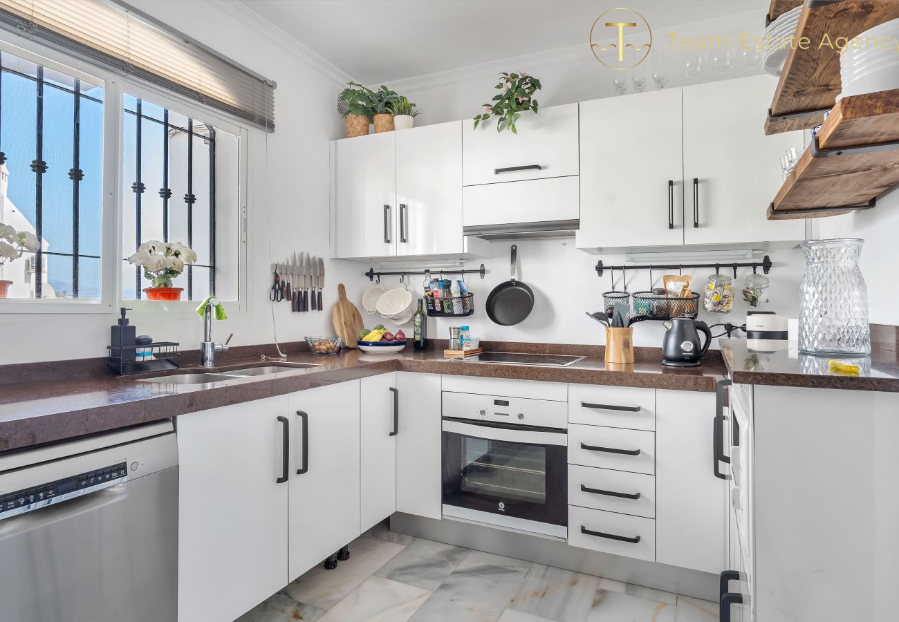 Townhouse in Nerja - Chic Retreat w/ Big Garden, Near Burriana Beach