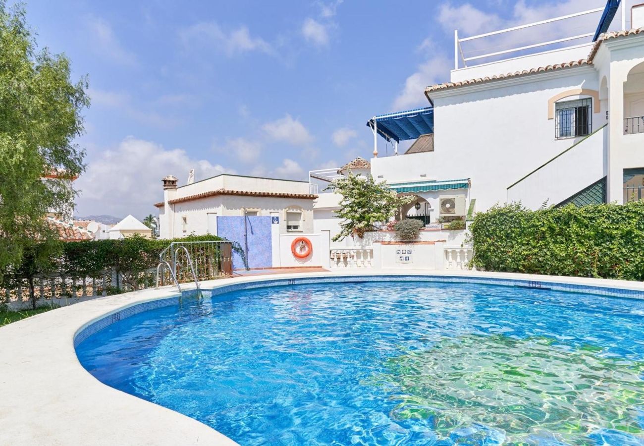 Townhouse in Nerja - Chic Retreat w/ Big Garden, Near Burriana Beach