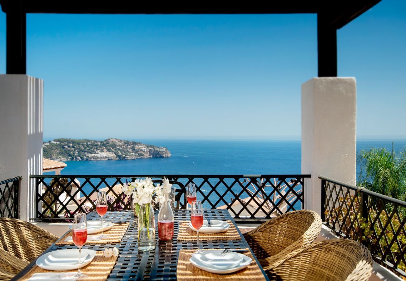 Terraced House in La Herradura - Stunning Views • Terrace • Pool & Parking