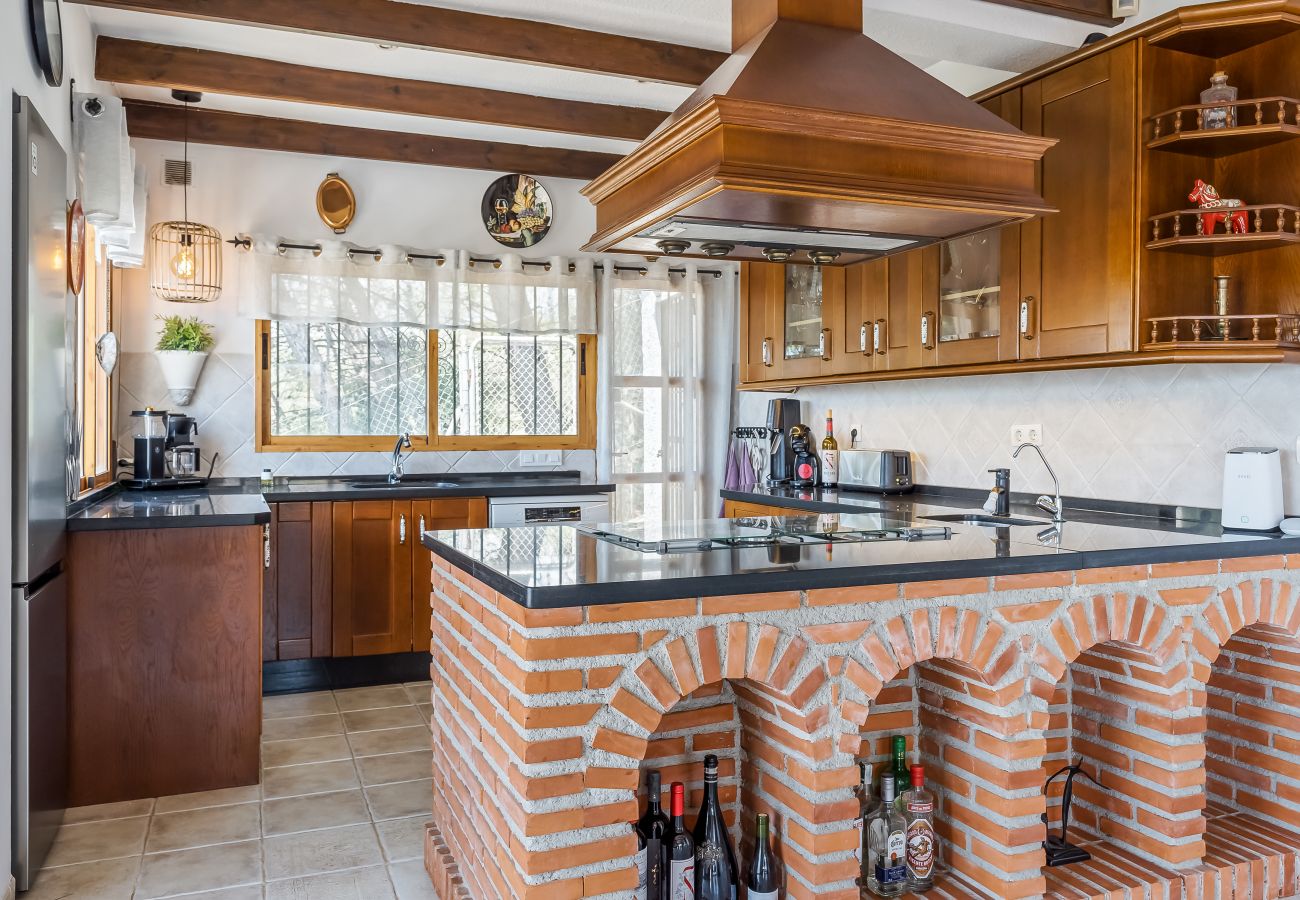 Villa in Almuñecar - Exclusive Villa with Panoramic Views and Private Pool