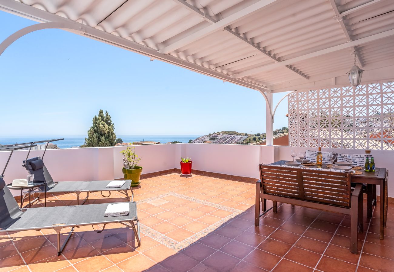 Apartment in Almuñecar - Modern Flat – Big Terrace & Magical View