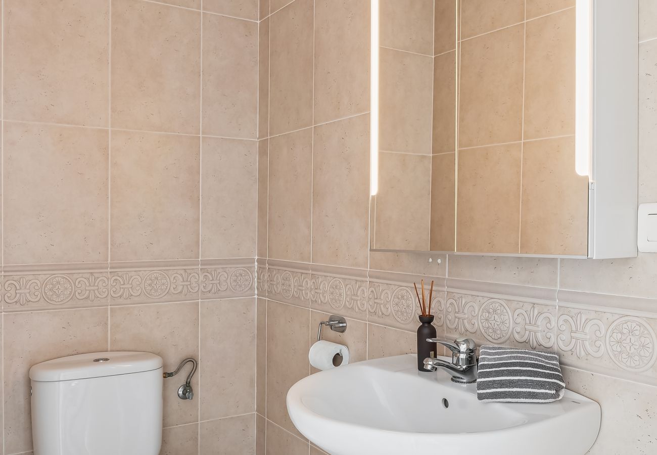 Terraced House in Nerja - Modern Luxury – Townhouse with Private Pool & Sea View
