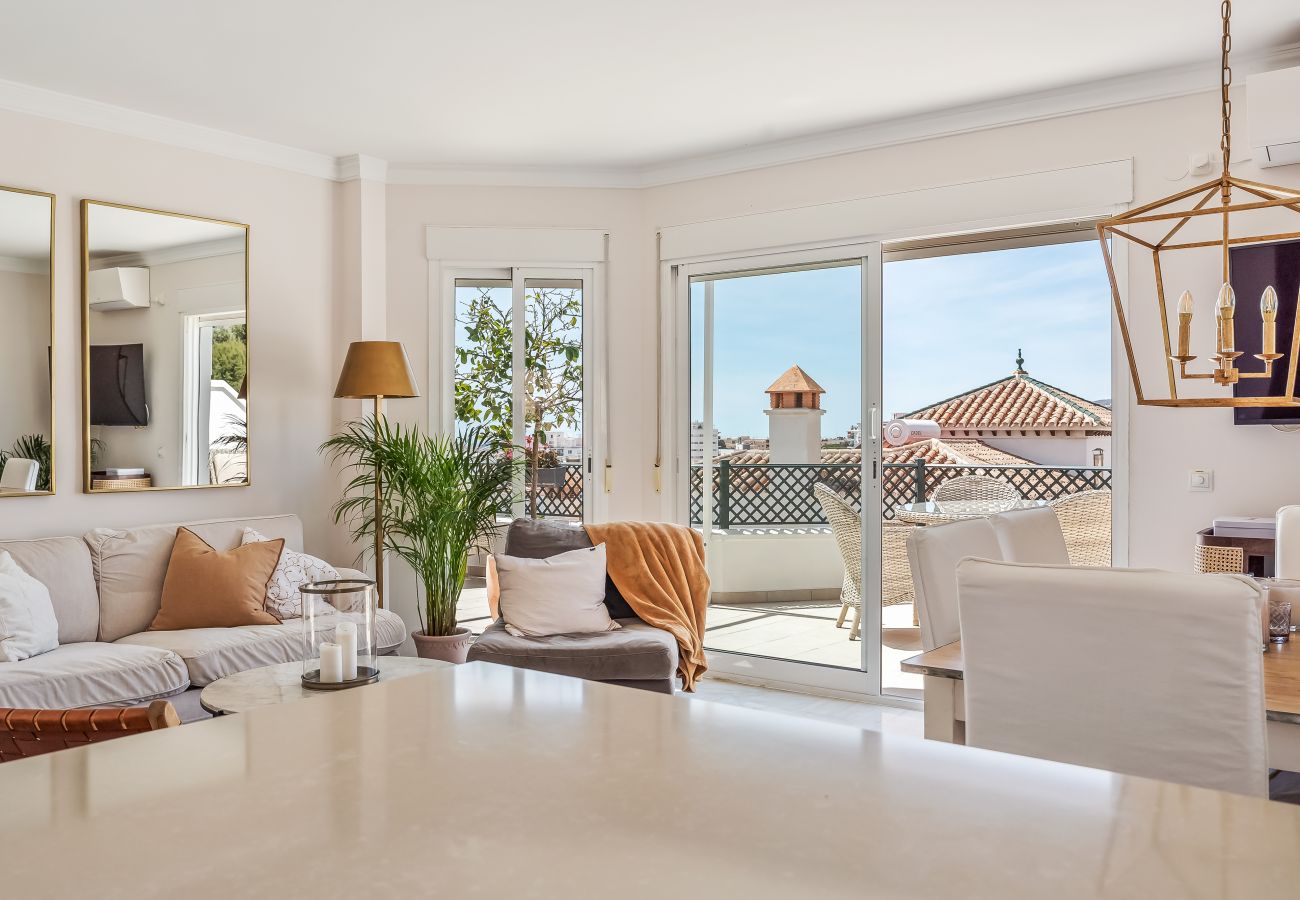 Terraced House in Nerja - Stunning terrace, elegant home in Nerja