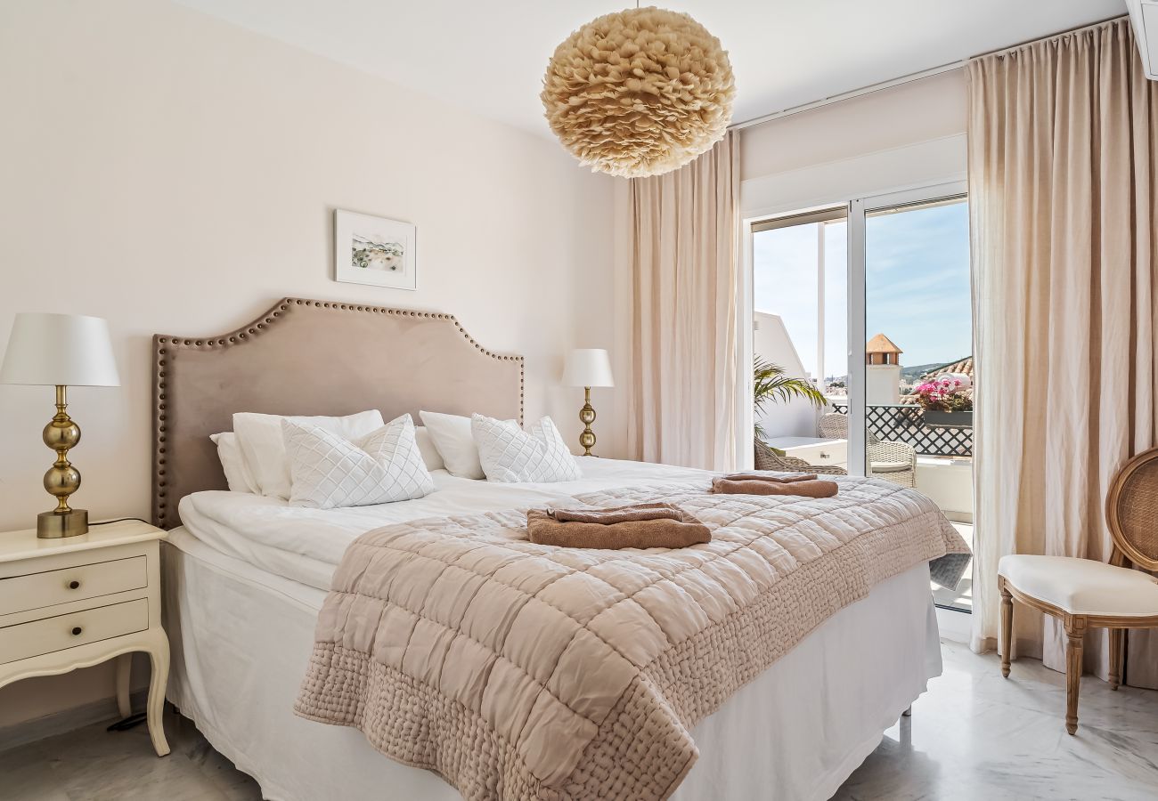 Terraced House in Nerja - Stunning terrace, elegant home in Nerja