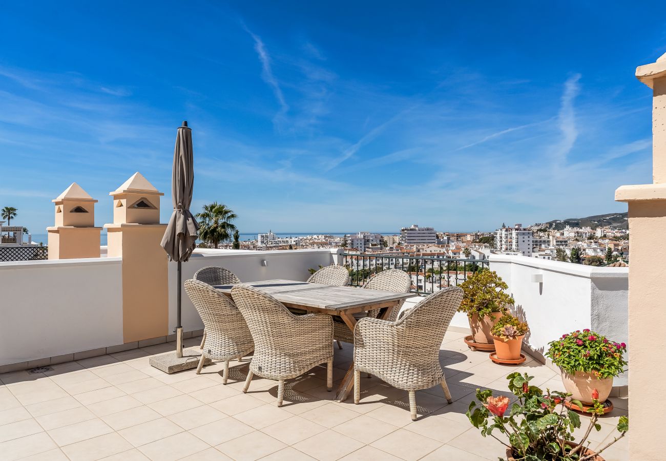 Terraced House in Nerja - Stunning terrace, elegant home in Nerja