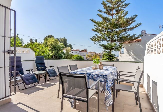 Terraced House in Nerja - Sunny Townhouse with Terrace in Nerja