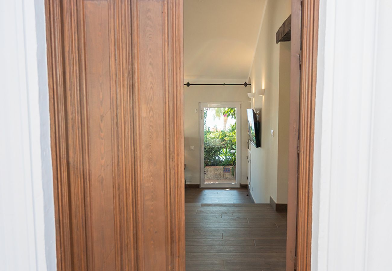 Villa i La Herradura - Lyxvilla med Havsutsikt, Privat Uppvärmd Pool (tillval)