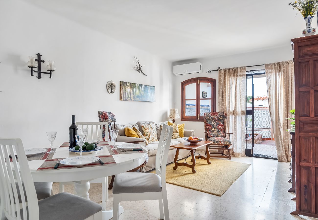 Radhus i Nerja - Capistrano-hus, tillgång till Nerjas bästa poolområde