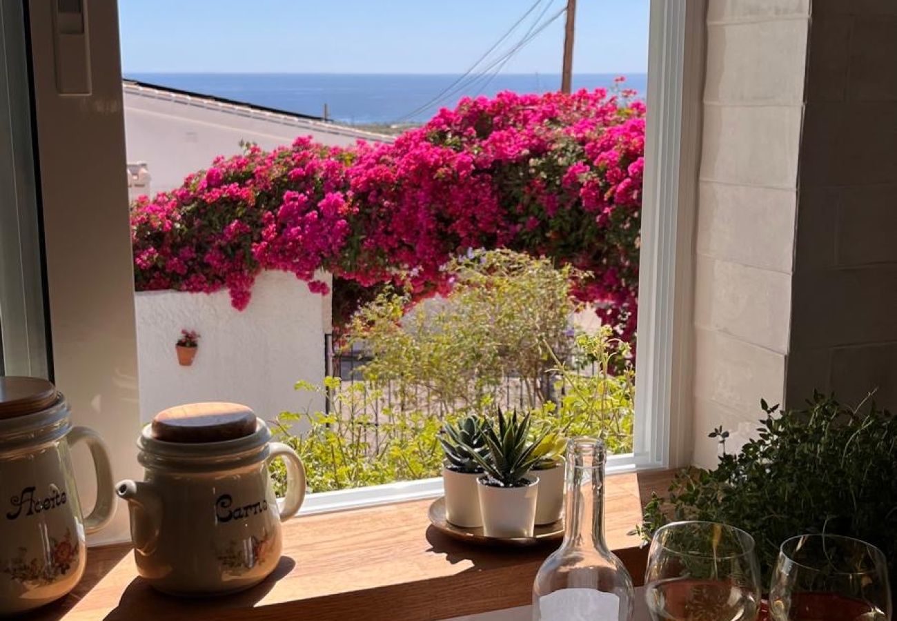 Radhus i Nerja - Townhouse med terrasser, trädgård & gemensam pool