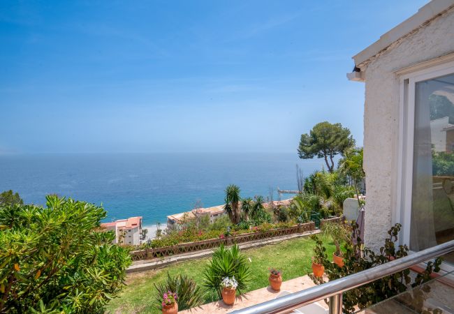 Villa i Almuñecar - Magisk havsutsikt, privat uppvärmd pool, 15 min, promenad till strand & restaurang Villa i Almuñecar - Magisk havsutsikt, privat uppvärmd pool, 15 min, promenad till strand & restaurang