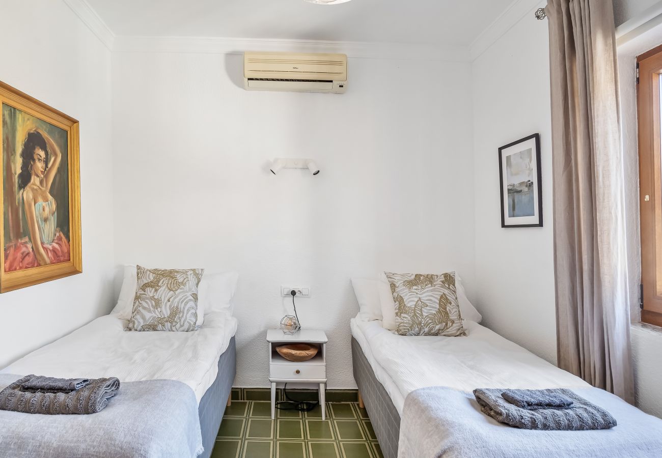 Villa i Almuñecar - Elegant retreat med fantastisk havsutsikt