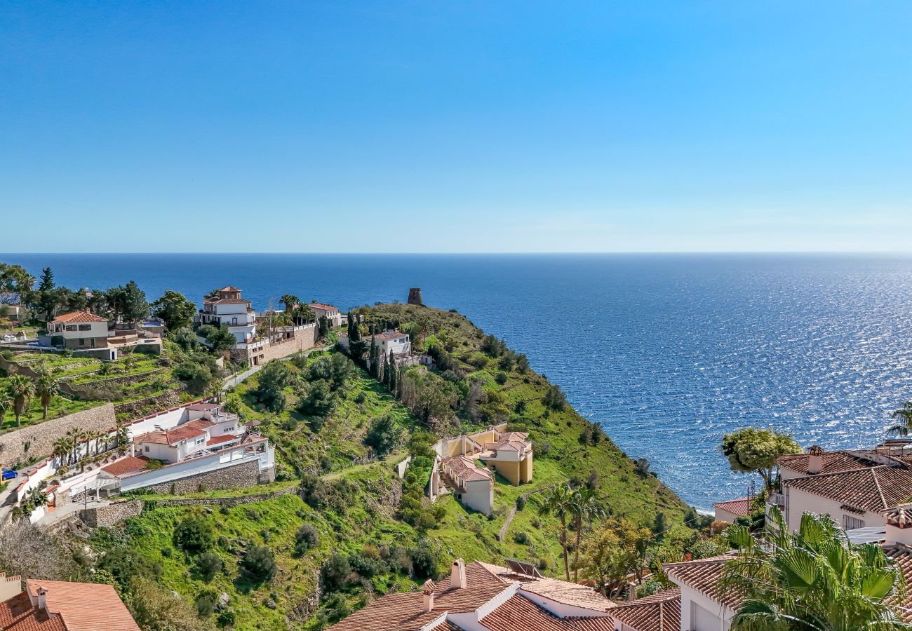 Villa i Almuñecar - Elegant retreat med fantastisk havsutsikt