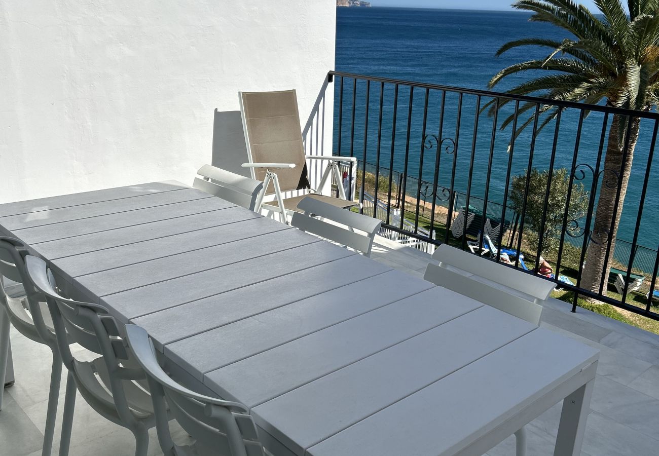 Lägenhet i Nerja - Centralt belägen lägenhet i Nerja – Os lagbart läge!