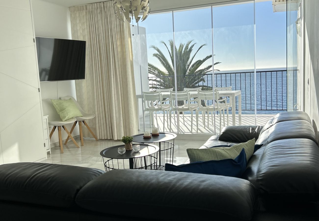 Lägenhet i Nerja - Centralt belägen lägenhet i Nerja – Os lagbart läge!