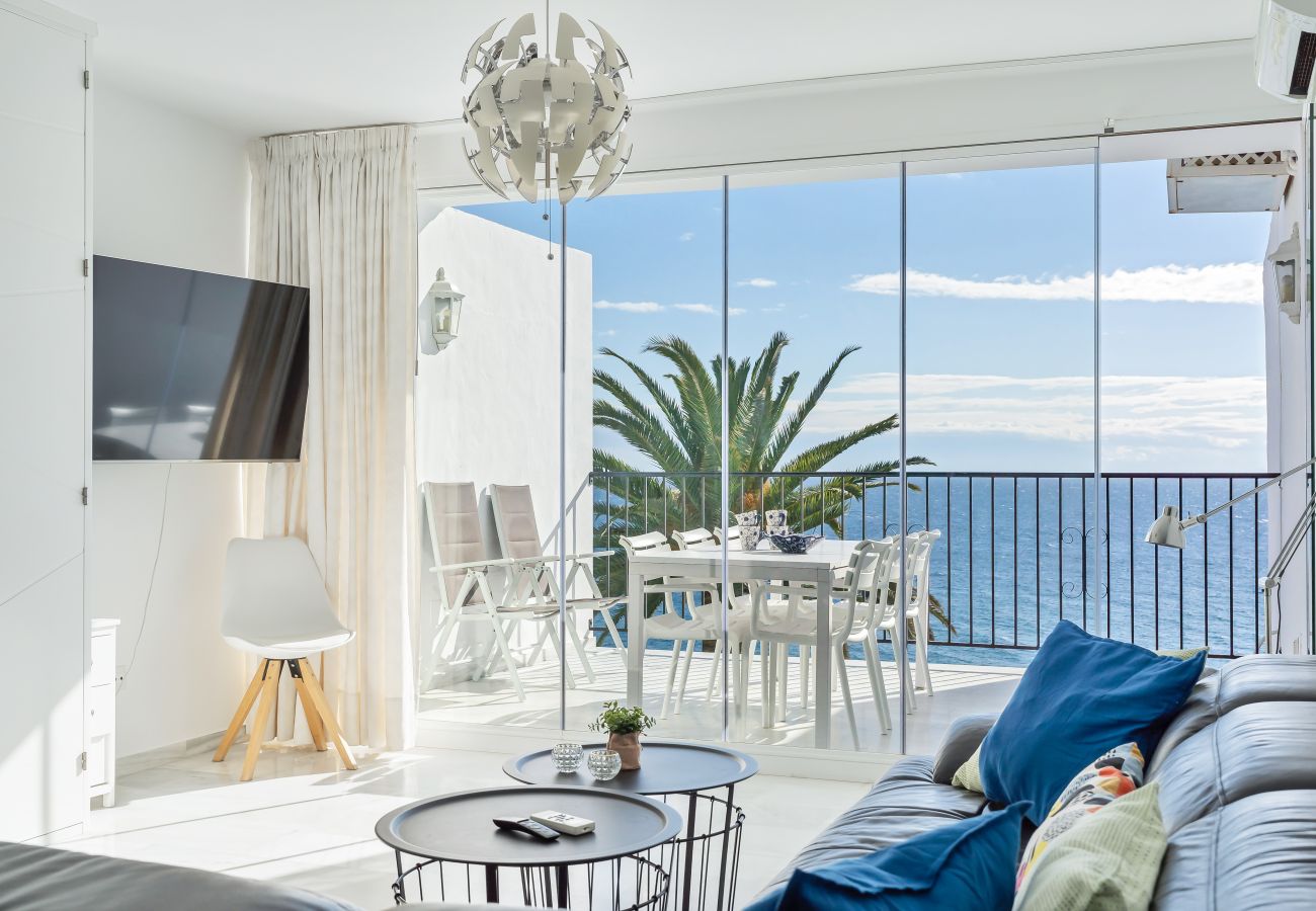 Lägenhet i Nerja - Centralt belägen lägenhet i Nerja – Os lagbart läge!