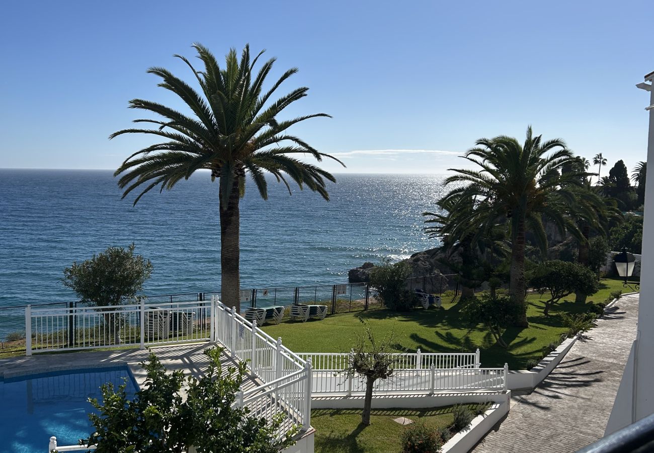 Lägenhet i Nerja - Bo vid stranden – Perfekt centralt läge i Nerja