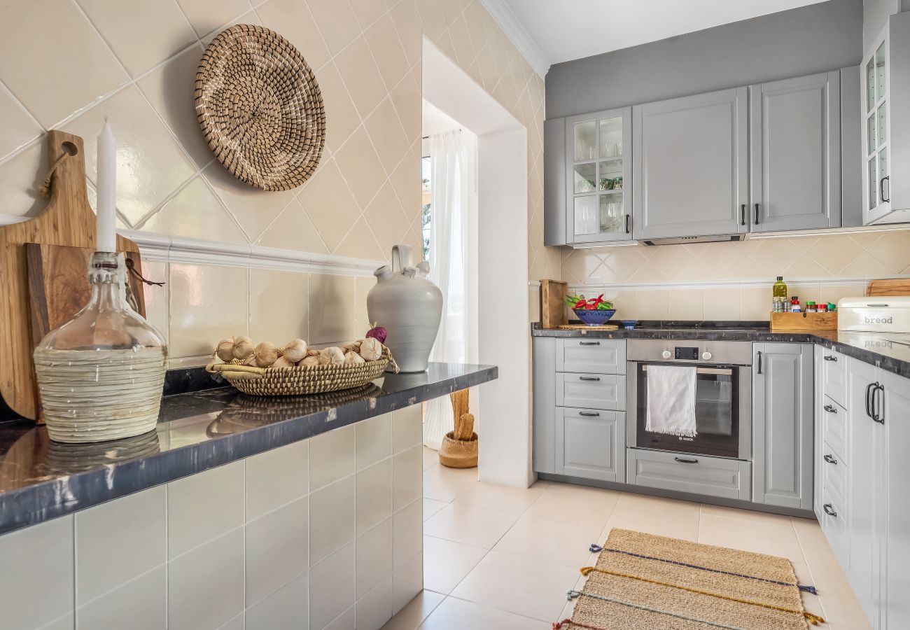 Villa i Nerja - Villa med uppvärmd privat pool och havsutsikt