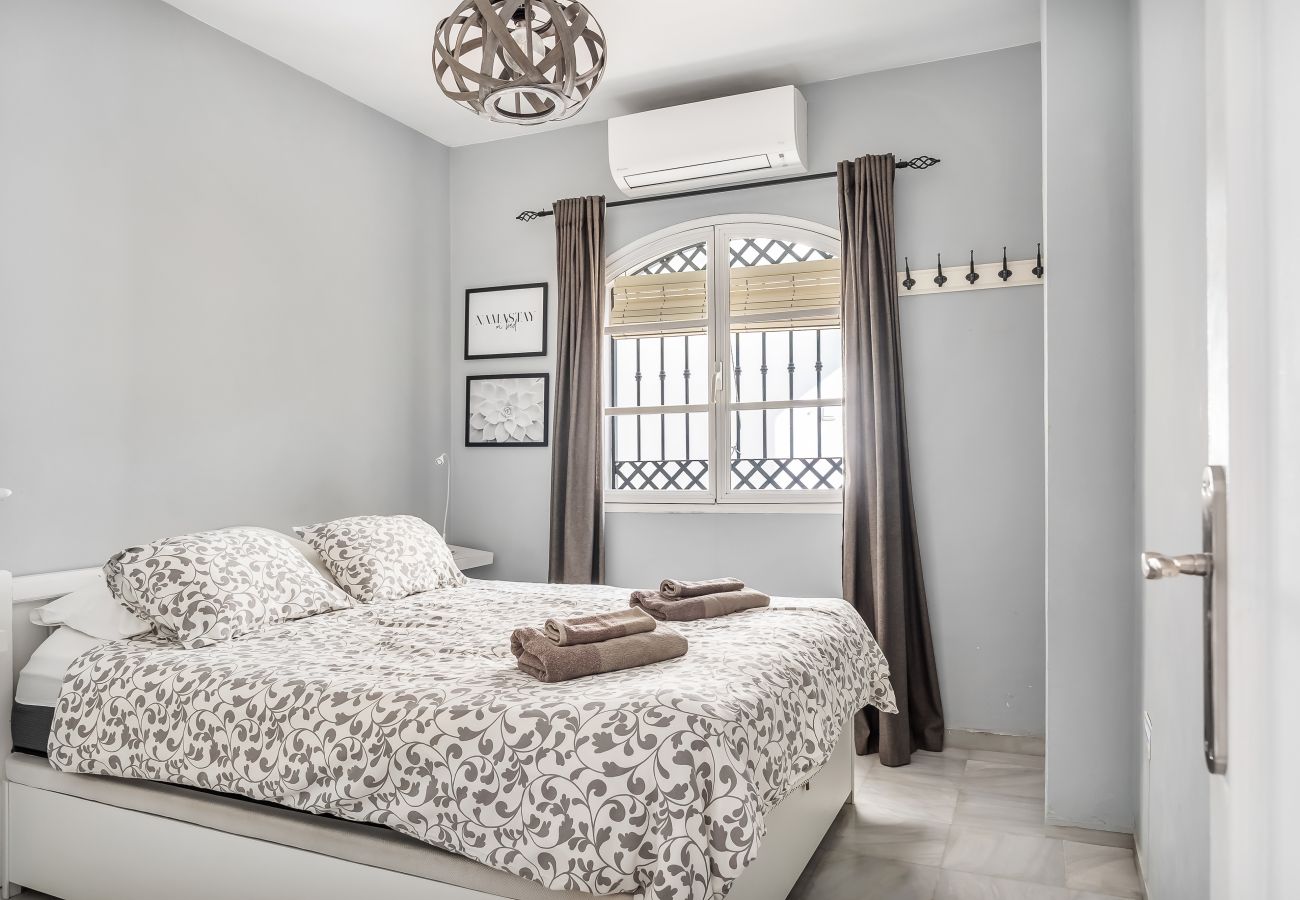 Lägenhet i Nerja - Havsutsikt, tre terrasser – nära Burriana Beach