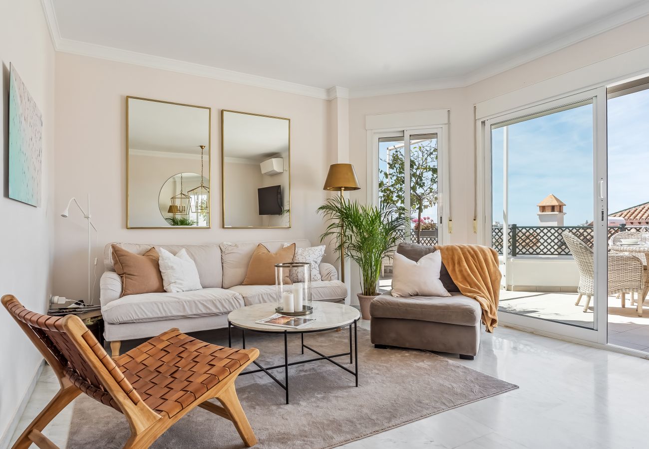 Radhus i Nerja - Fantastisk Terrass, Elegant Hem i Nerja